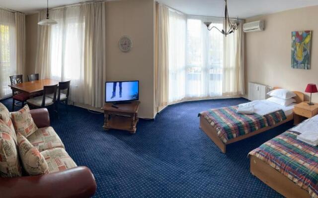 Rotasar Hotel