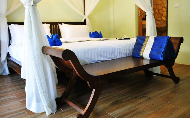 Koh Tao Beach Club