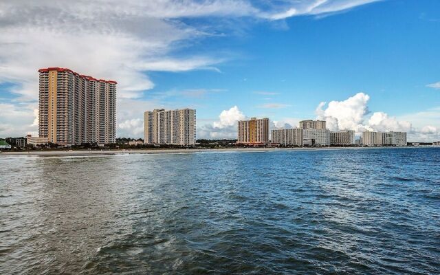 Margate Tower 2401 4br 3 Ba Direct Oceanfront 4 Bedroom Condo by RedAwning