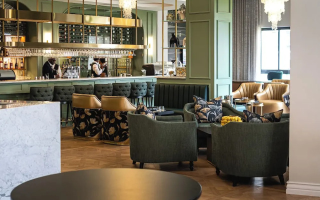 Steyn City Hotel by Saxon