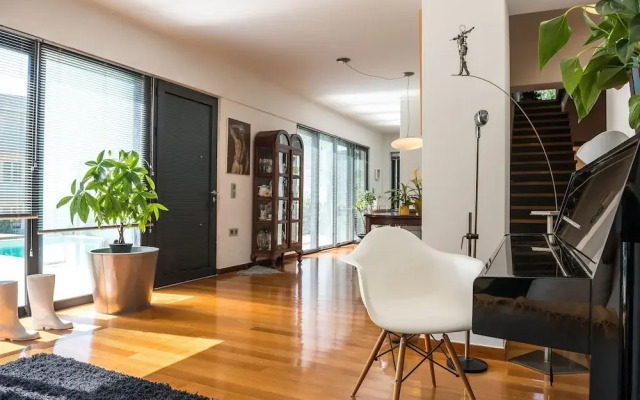 Artistic Private Pool Villa with Gorgeous Gardens