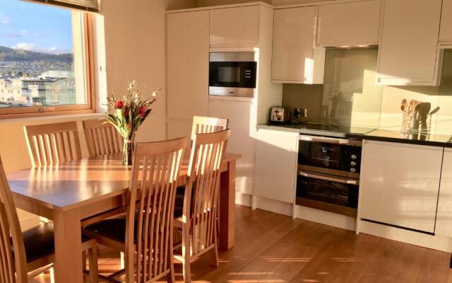301 Riverview Apartment
