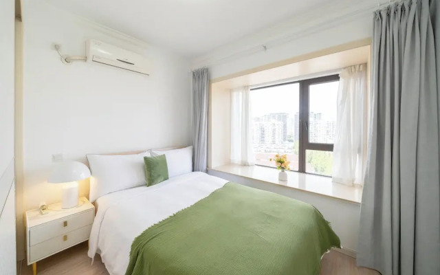 Tyms Modern 2BR APT Xujiahui Dacheng