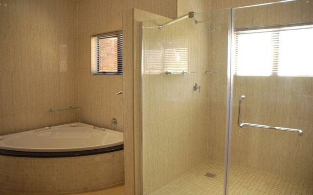 The Victoria Falls Deluxe Suites