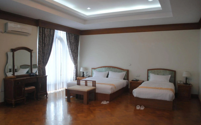 Myitkyina Plam Spring Resort Hotel