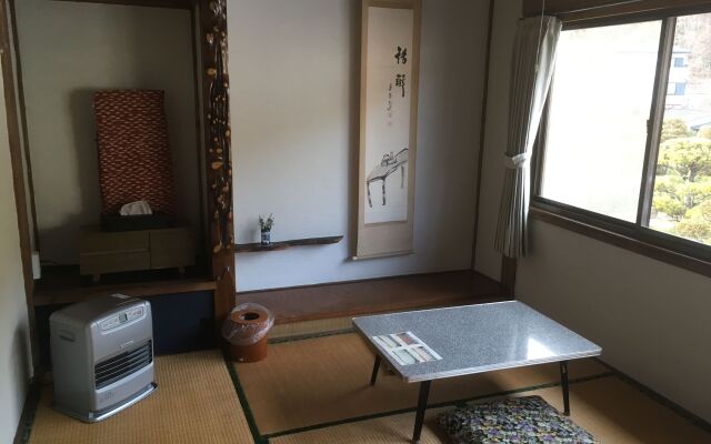 Wafu Guesthouse Kashiwaya - Hostel