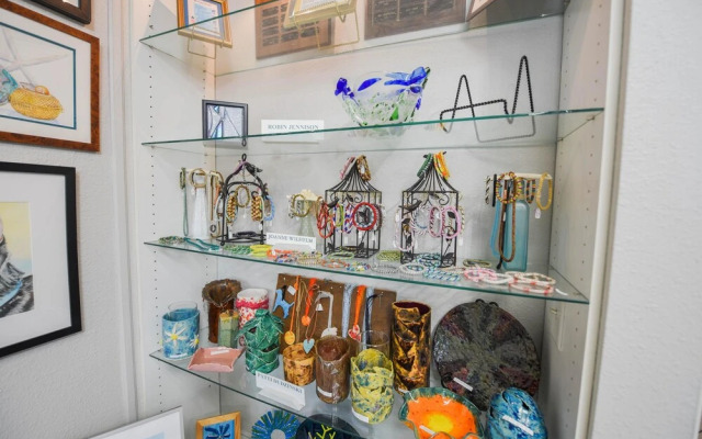 Whispering Waves East