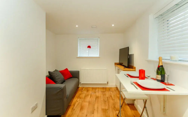 Flat 1 Front Street