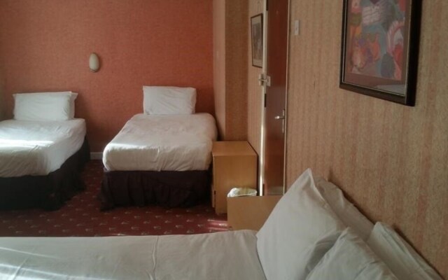 Pleasure Hotel by the Beach