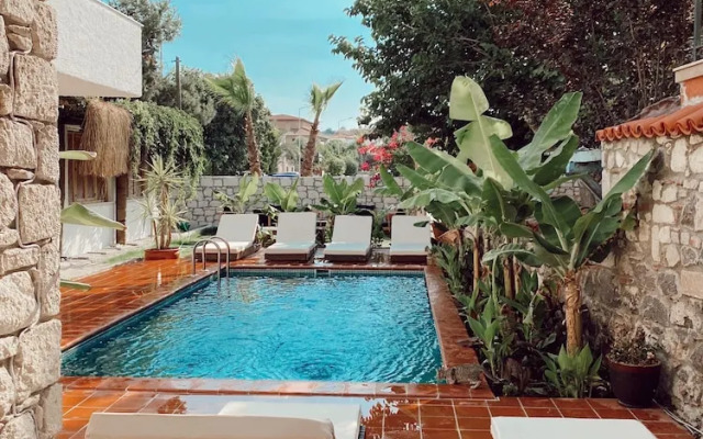 Dud Otel Alaçatı