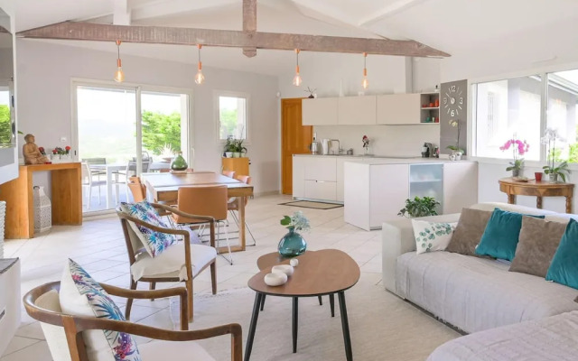 Maison Madalena With Pool Close to Ocean