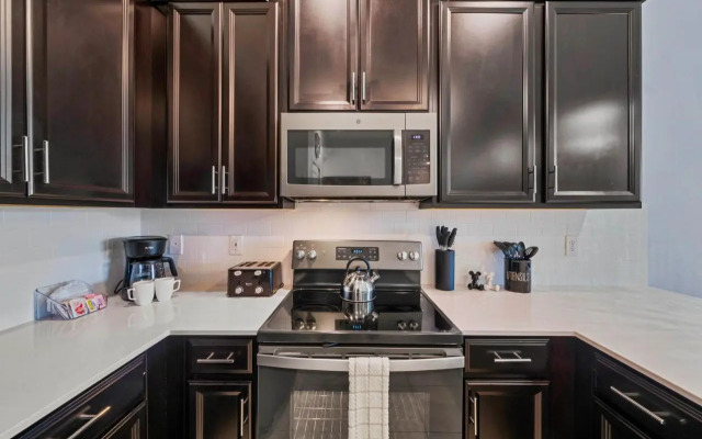1151 Drop Lane