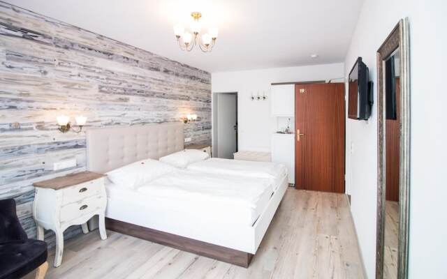 Hotel Diana