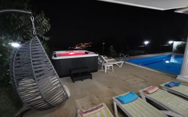 Luxury Villa in Alanya near Beach, Alanya Villa 1019