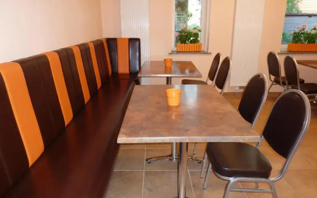 Hostel Wittenberg - Hotel Garni