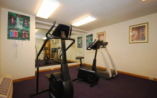 Cloverdale Wine Country Inn & Suites