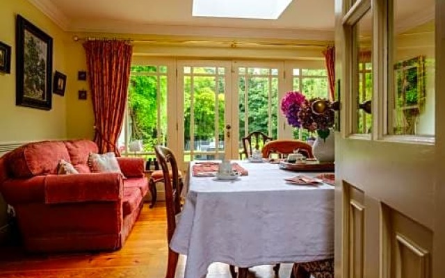 Brooklawn House Bed and Breakfast