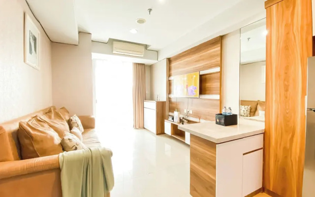Wonderful And Homey 2Br Apartment At Springhill Terrace Residence