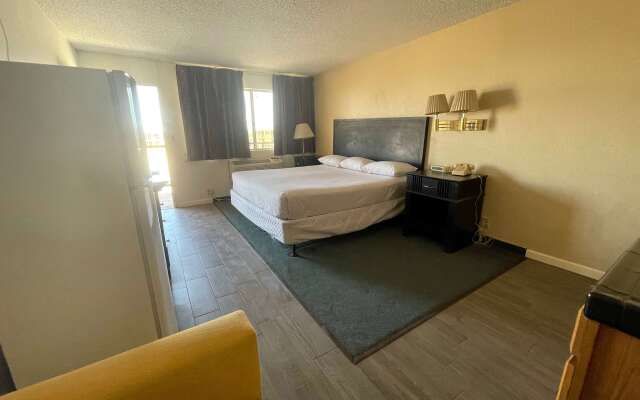Travelodge by Wyndham Imperial/El Centro