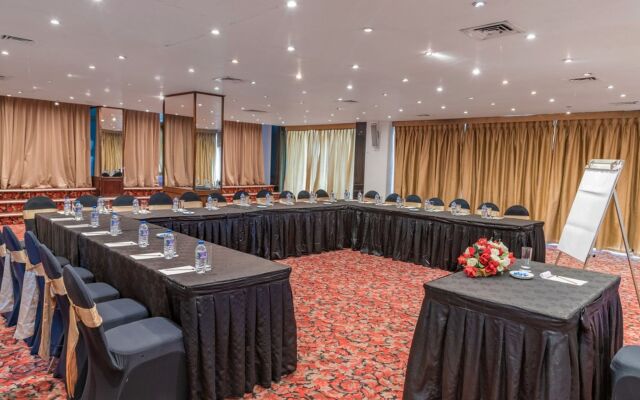Global Towers Hotel & Suites