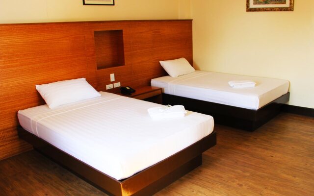 Subic Bay Travelers Hotel & Event Center