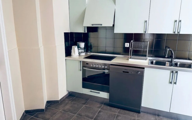 Lifeguard Beachfront - Luxury Flat, 30meters From Sea