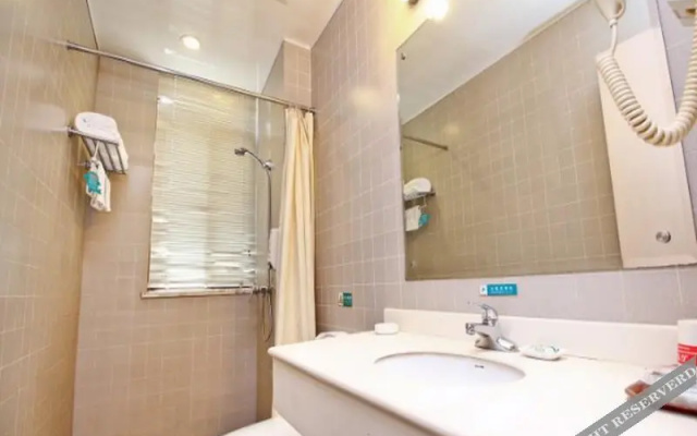 Magnotel Business Hotel (Xuzhou Pizhou Sanchahu Road)