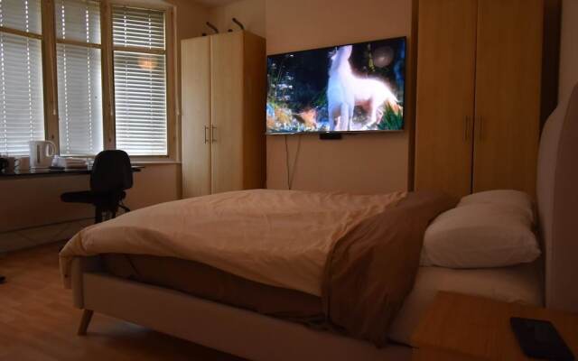 Racecourse Guest House