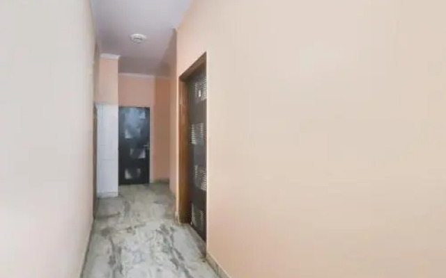 Radhe Radhe Dham by OYO Rooms