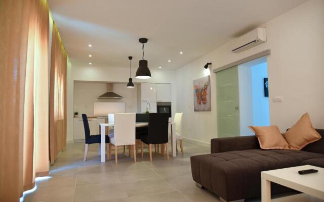 Besker Apartment