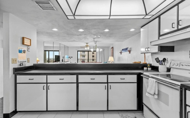 Ocean Terrace Club 601