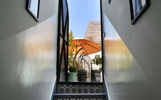 Riad Bleu Topaze