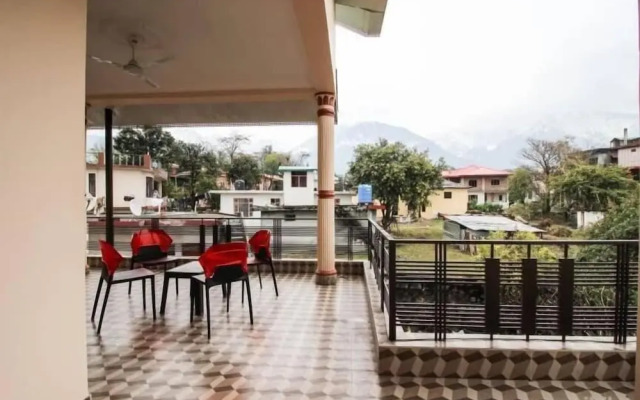 Hobo Hostel