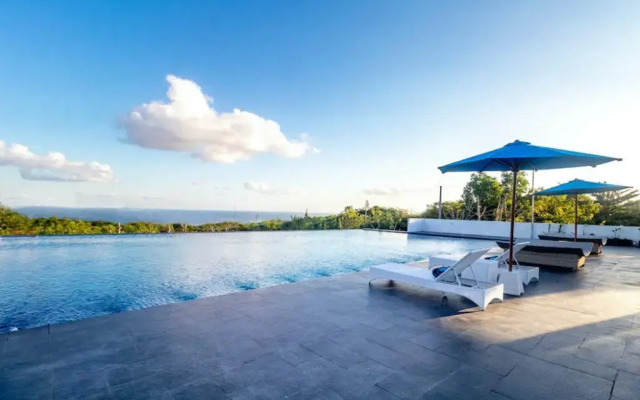Surya Melasti Exclusive Beach Villa by Sajiwa