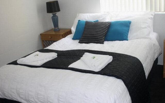 Mylos Holiday Apartments