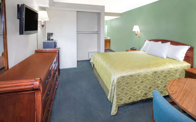 Days Inn by Wyndham Ontario Airport