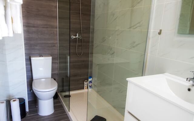 Liiiving in Porto Boavista Delight Studio