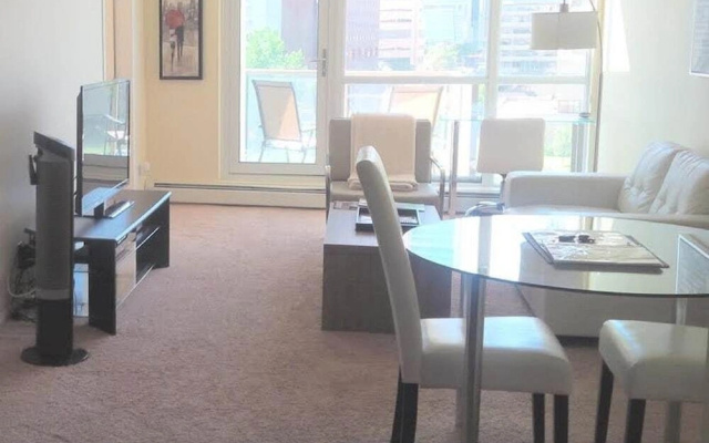 5 Calgary Downtown (2Bdr Suite