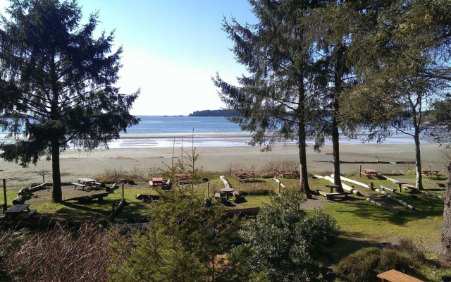 Mackenzie Beach Resort