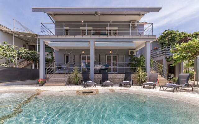 Stunning Home in Fazana With Wifi and 2 Bedrooms