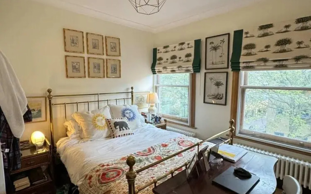 Homely Flat W/terrace, 3 Mins to Battersea Park