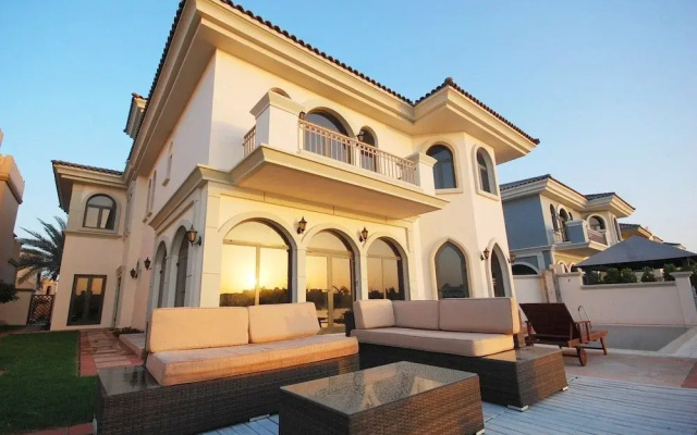 The Palm Jumeirah Villas - Frond L