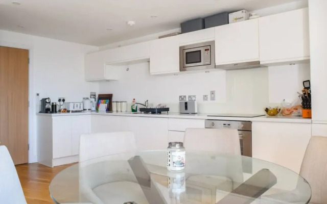 2 Bedroom Penthouse In Trendy Bermondsey