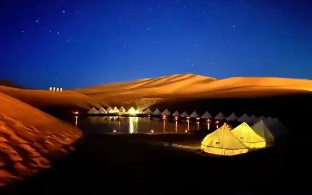 Zhongwei Daxing Night Desert Camp