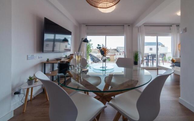 AP-4 Junto al MAR & PARKING