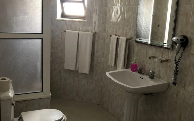 Quartos e Apartamentos Atalaia