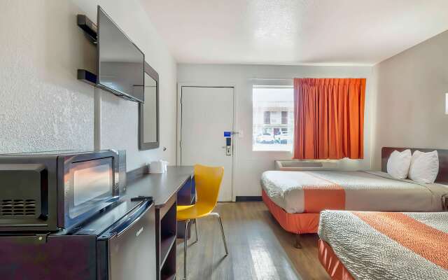 Motel 6 Gallup, NM
