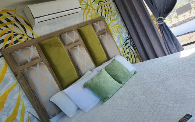 Hotel Maya Jade