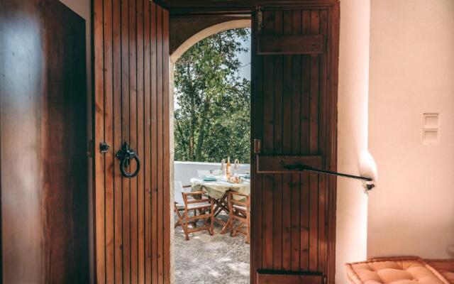 3 bedrooms house with enclosed garden and wifi at Ρούστικα