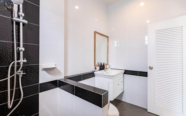 Cozy 3 Bedroom Pool Villa C883